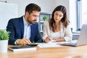 Read more about the article When Should Startups Hire Accountants Early?